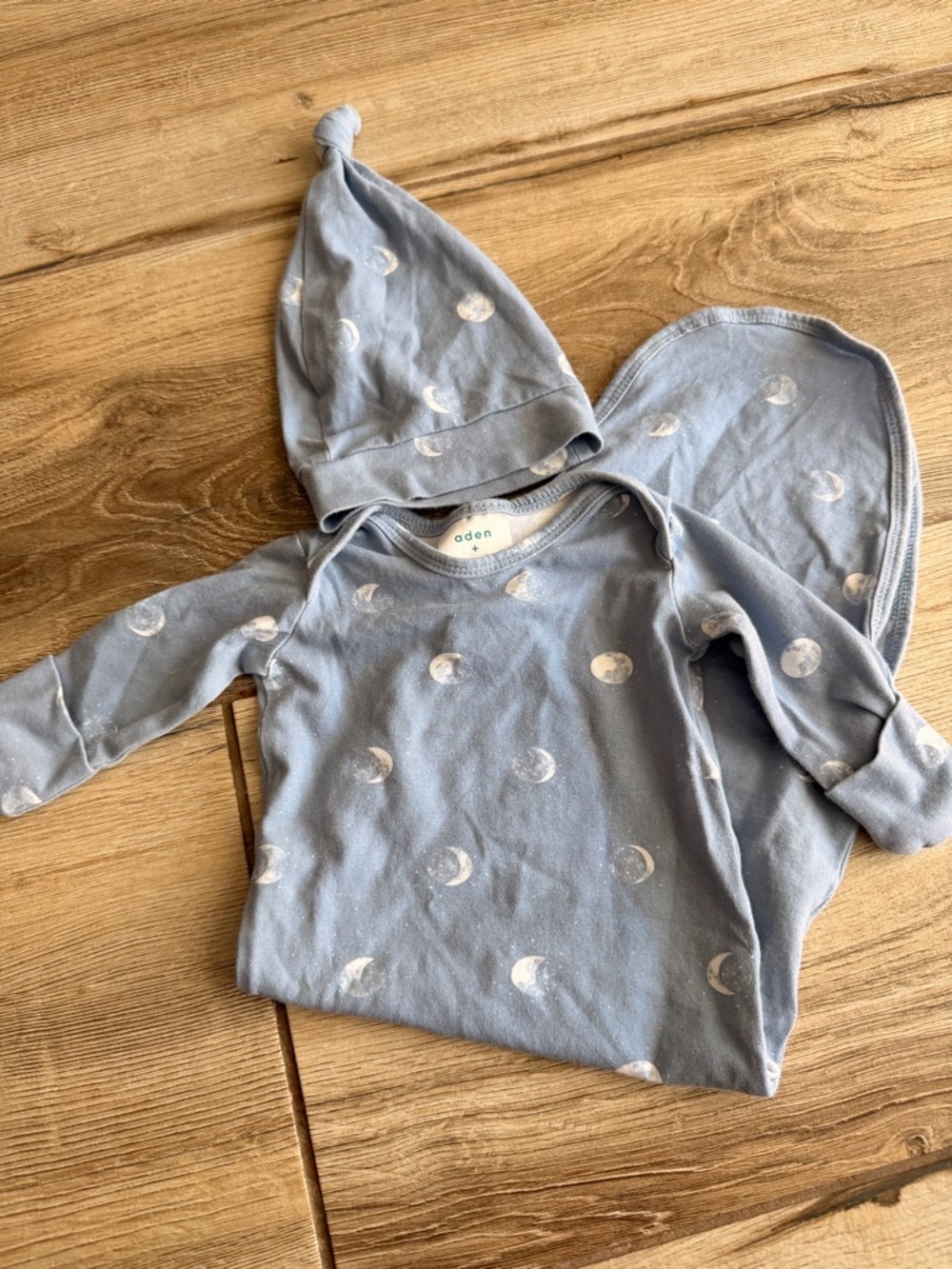 aden + anais Blue Moon Print Sleep Set (Hat + Sack)